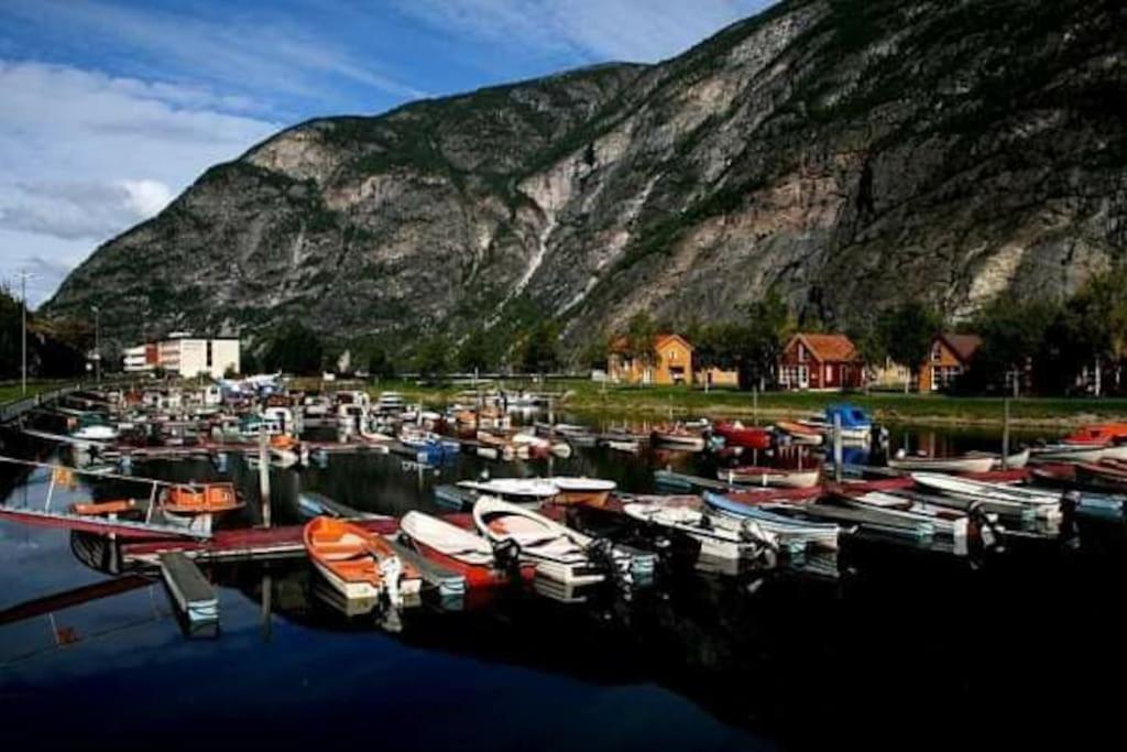 Kvammehuset Pa Gamle Laerdalsoyri Villa Eksteriør billede